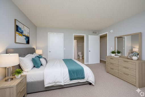 Bedroom With Closet at CenterPointe Apartments & Townhomes, New York, 14424
