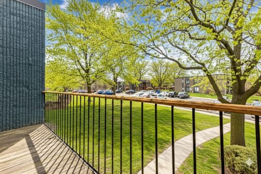 Large Balcony at Woodland Ridge Apartments, Illinois