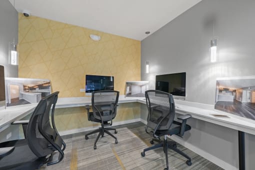 Clubhouse with work area at Woodland Ridge Apartments in Woodridge, IL
