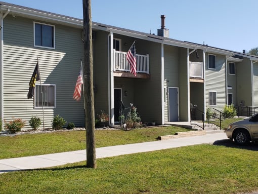 Center Street Apartments exterior