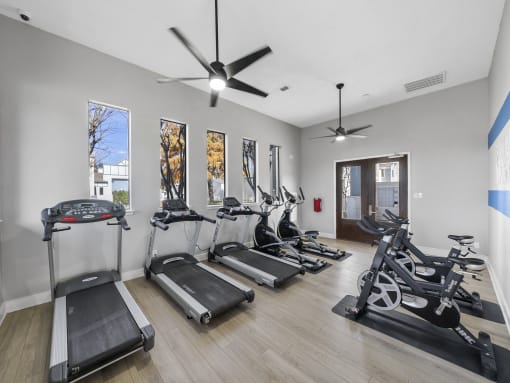 the preserve at ballantyne commons fitness room with treadmills