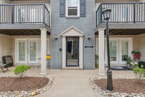 Building entrance  at Avenue in the Highlands Apartments in Louisville