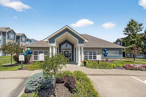 Exterior Landscape at Aventura at Richmond, Missouri
