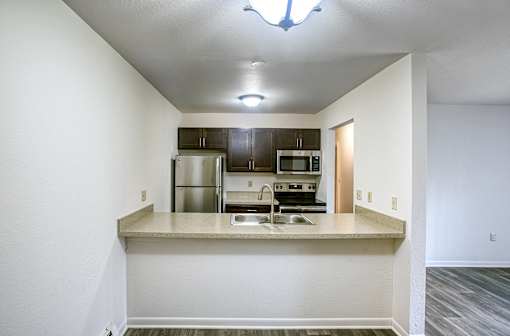 Stool Bar and kitchen