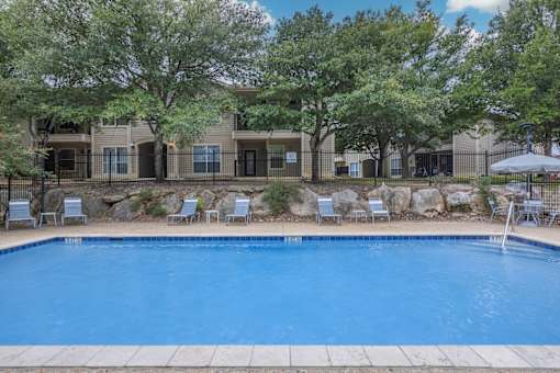 A resort style pool at The Vistas in Boerne, TX.