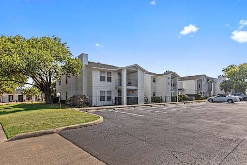 Parking Lot at Tradewinds, Windcrest, TX