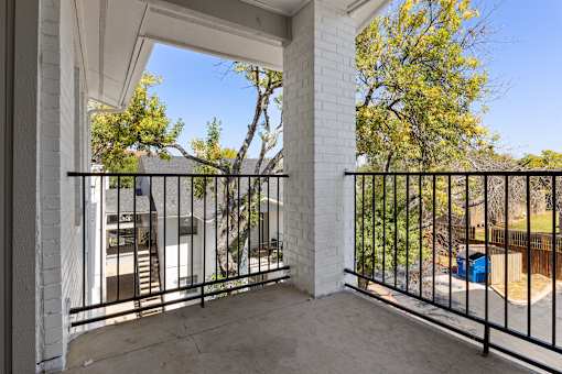 Private Balcony at Tradewinds, Windcrest, 78239