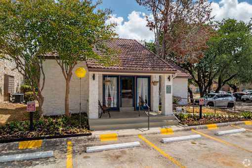 The Broadwater at Salado Creek Leasing Office
