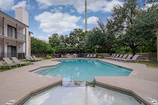 The Broadwater at Salado Creek Pool