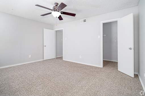 The Broadwater at Salado Creek Bedroom