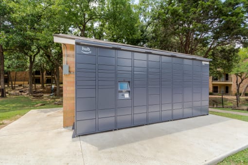 Amazon Hub at Woodchase, Texas, 76039