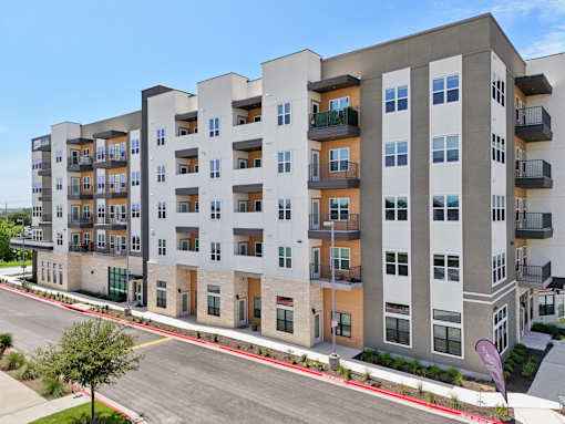 Park South Apartments area at Park South Apartments, Austin, 78748