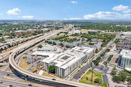 Austin city skyline view at Bridge at Windsor Park Apartments
