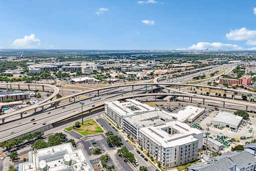 Austin city skyline view at Bridge at Windsor Park Apartments