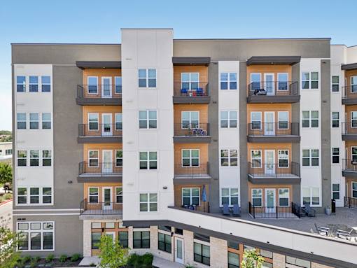 Affordable Apartments at Park South in South Austin, Texas 78748.