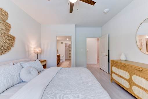 Bedroom with vaulted ceiling and ensuite bathroom at Cantarra Apartments, Manor, 78653