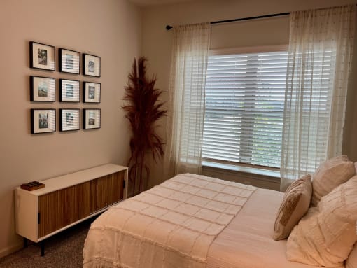 Spacious Bedrooms at Delco Flats, Austin