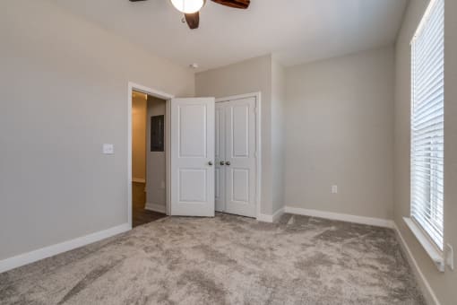 Bedroom (Elite Floor Plan) at Emerald Creek Apartments, Greenville