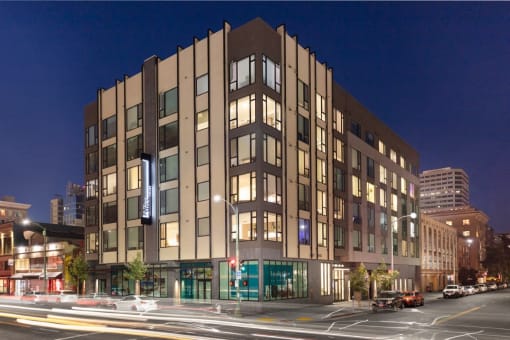the building in which the hotel is located