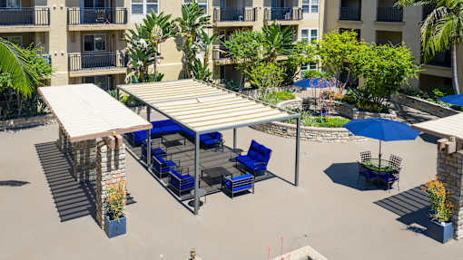 Courtyard of FountainGlen Pasadena