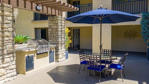 Courtyard and gas BBQs at FountainGlen Pasadena