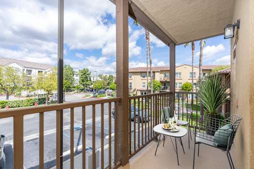 FountainGlen Stevenson Ranch apartment patio
