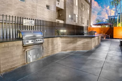 Picnic Grilling Area at Level at Sixteenth, Phoenix, AZ
