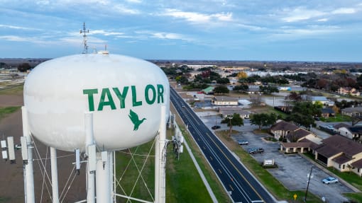 a water tower with the name of the city of taylors water tower