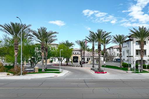 Front street exterior at Monument, Chandler, AZ