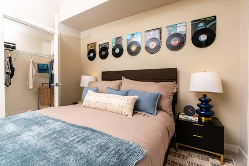 A Bedroom With a Bed And Pillows at North Grove, Riverside