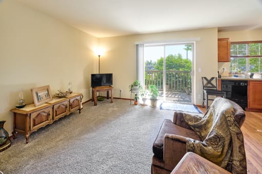 Living room at Monroe Avenue Apartments, Salem, 97301