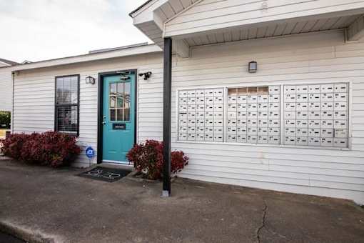 Lockers at Cleo Apartments, Alabama, 35611