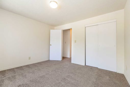 2x1K Bedroom at Waldo Heights, Missouri, 64131