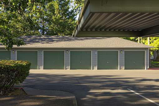 Garages at Commons at Dawson Creek Apartments, Hillsboro, OR