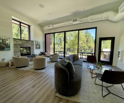 Luxury Clubhouse Commons on the Tualatin River