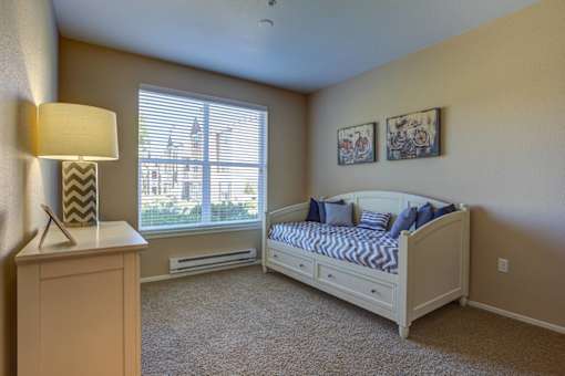 Living Area at Commons at Verandas in Tanasbourne Apartments, Hillsboro, OR, 97124