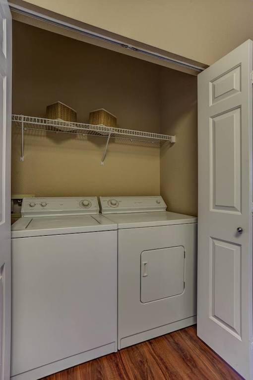 Washer Dryer at Commons at Verandas in Tanasbourne Apartments, Oregon