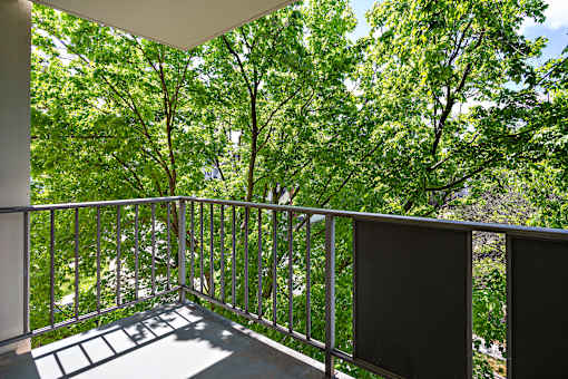 balcony