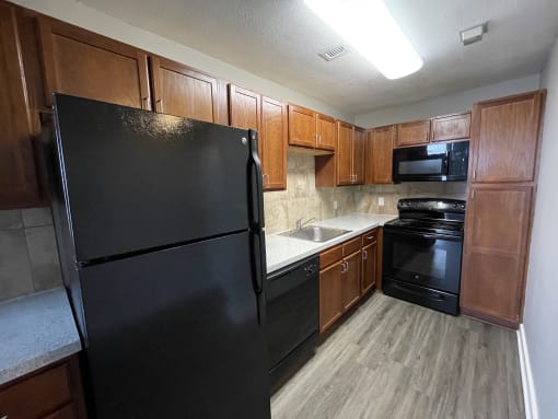 large fully equipped kitchen with abundant cabinet space near the river market in Kansas City, Missouri KCMO