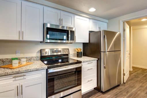 12 Central Square Kitchen with appliances