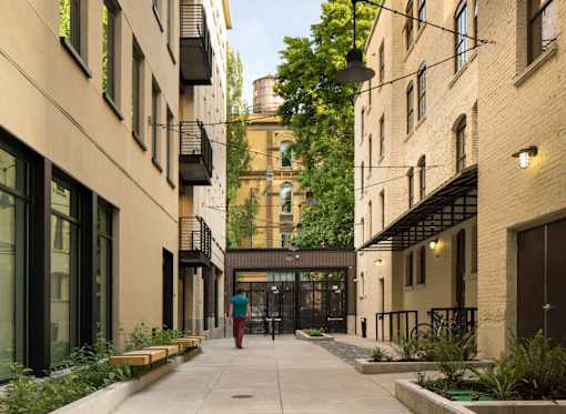 38 Davis Walkway