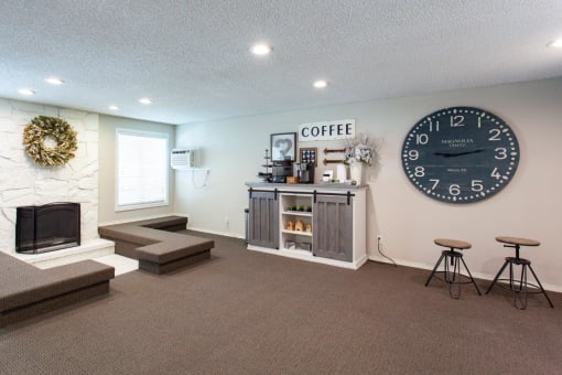 Arborpointe Apartments Clubhouse Lounge