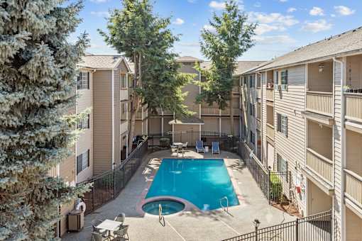Bayview Apartment Homes in Federal Way, Washington Exterior and Pool