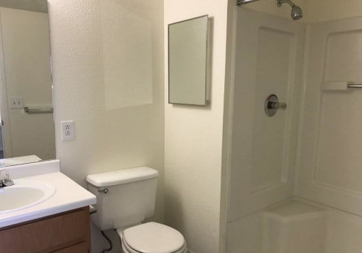 Columbine West Apartments Bathroom with Bathtub