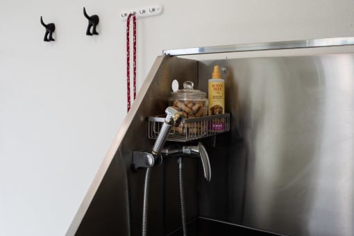 Heirloom Apartments Dog Wash