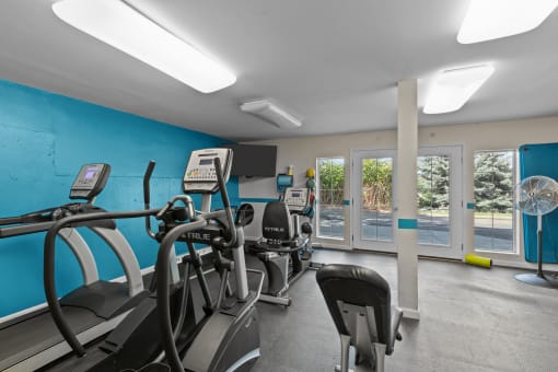 exercise equipment in the gym at pendleton place apartments