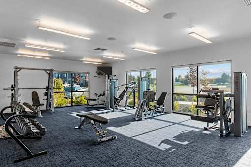 Vicinity at Horn Rapids Apartments Fitness Center with weights