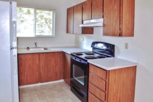 La Verde Apartments Kitchen