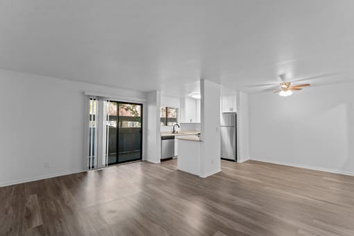 Sagecliff Apartments Living Room and Kitchen