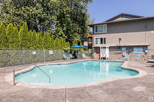Sparkling outdoor swimming pool at The Groove apartments in the Hazel Dell 98665 neighborhood in Vancouver, Washington.